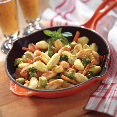 Kulørt Gnocchi-pande med mascarponecreme